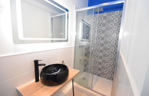Valenciennes Apartment | Stylish Apartment in the Heart of the City with Free WiFi