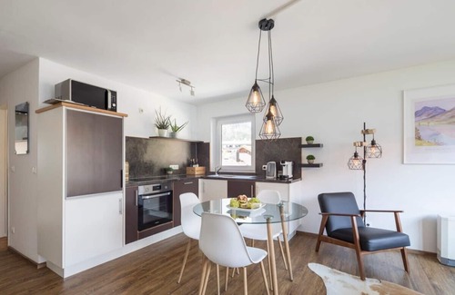 Rappele Apartment | Stylish Apartment "Alpenglühen" Near Breitachklamm Gorge