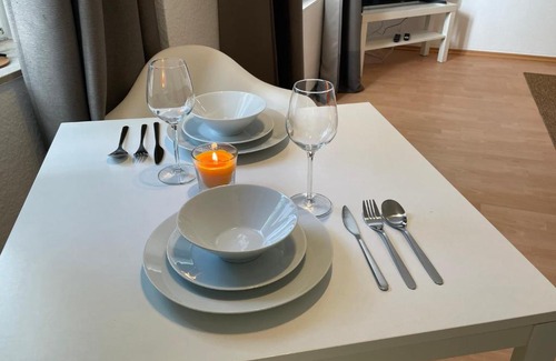 Ruettenscheid Apartment | Ideal Design Apt. Messe HBF for Family Stays near Uniklinik