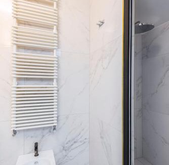 Historic Center Apartment | Stylish Design Club Collection with Family-Friendly Amenities