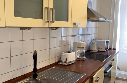 Mitte Apartment | Stylish Two-Bedroom Flat for 5 in Berlin-Mitte