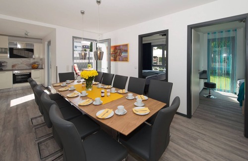 Bensheim Condo | Ideal Garden Apartment with Pool and Ocean View in Bensheim