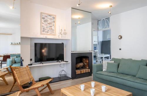 Vannes Apartment | Elegant Design and Comfort Await at Ty Gwellan Hotel