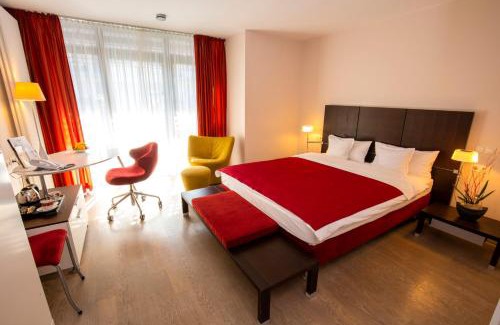 Kaiserslautern Hotel | Stylish Design Hotel Zollamt: Rated 9/10 with Breakfast & Hot Tub