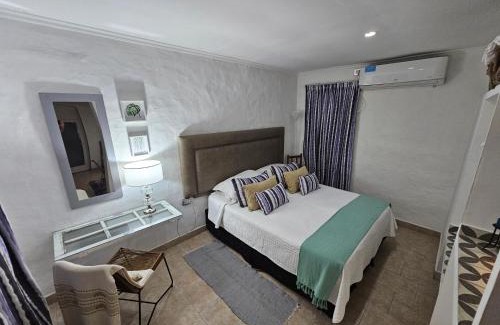 Corrientes House | Cozy Design House Corrientes: Family-Friendly with Hot Tub