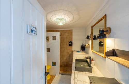 Tarifa House | Stylish Tarifa Loft with Breathtaking Sea Views & More