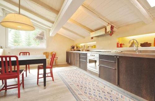 La Thuile Ski Chalet | Chic Ski-In/Ski-Out Design Loft with Pet-Friendly Amenities