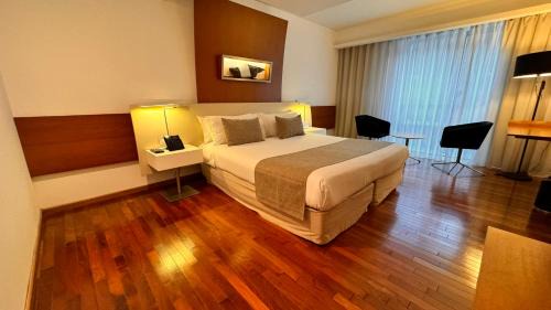 Buenos Aires Central Business District Hotel | Stylish Design Suites Buenos Aires with Spa & Pool Access
