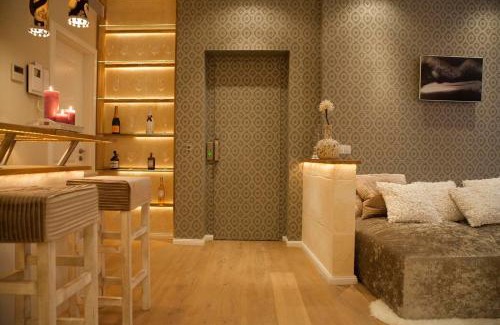 La Llotja-Born Apartment | Stylish Design Suites Palma with Oceanfront Views