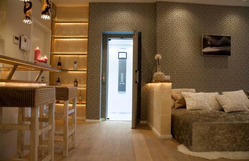 La Llotja-Born Apartment | Stylish Design Suites Palma with Oceanfront Views