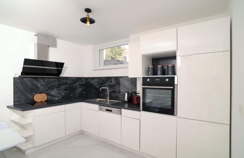 Wernigerode Apartment | Stylish Design Apartments with Hot Tub & Breakfast Included