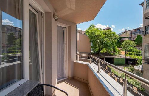 Oborishte Apartment | Stylish Central Sofia Apartment with Exceptional Amenities