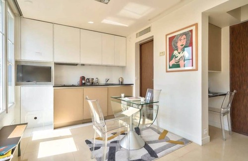 Quartier du Gros-Caillou Apartment | Elegant Studio with A/C and Eiffel Tower Terrace View