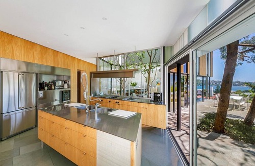 Portarlington Villa | Designed To Take You Away From It All
