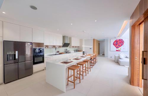 Si Sunthon Villa | Designer 3BR Pool Villa in New Build LuxPride 4 L8 Residence