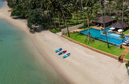 Thong Krut Villa | Elegant 6BR Beachfront Villa with Pool & Ocean Views