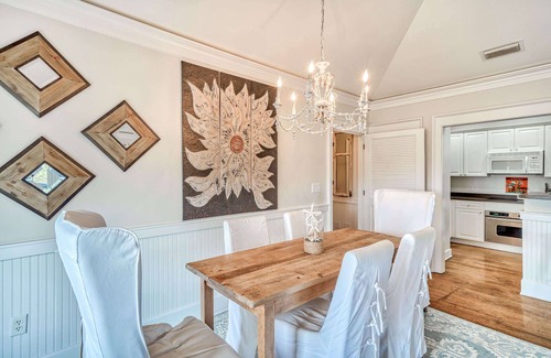 Watercolor Condo | Stylish Pet-Friendly Condo Steps from the Gulf Coast