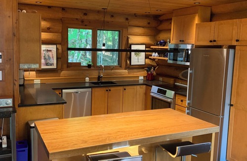 Lac Superieur Village Ski Chalet | Stylish Mont-Tremblant Chalet with Mountain Views & Spa