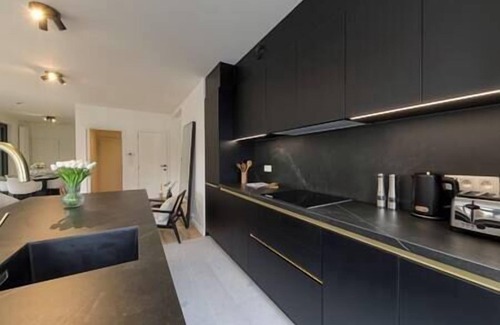 University District House | Designer flat 3BR & Mini Golf