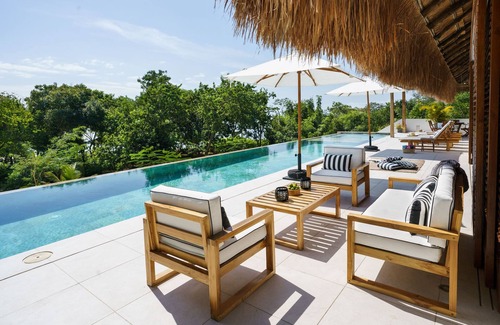 Bocachica Villa | Designer House with Private Beachfront in Baru