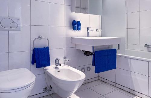 Sankt Moritz-Bad Apartment | Designer Küche with Südbalkon & Pet-Friendly Amenities