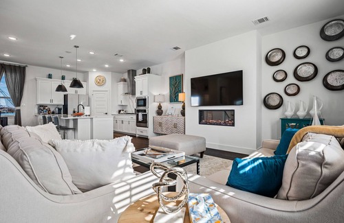 Rowlett House | Designer Lake House Escape