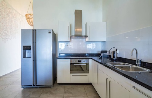 Willemstad Apartment | Stylish Designer Penthouse with Oceanfront Views