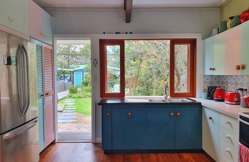 Lake Tabourie House | Retro Beach Shack with Pool & Lakefront Ocean Views