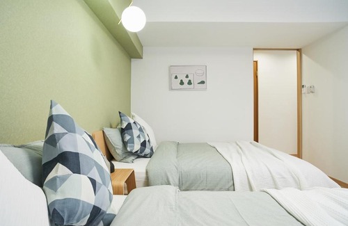 Hyakunincho Apartment | Stylish 2-Bedroom Apartment Near Shin-Okubo Station