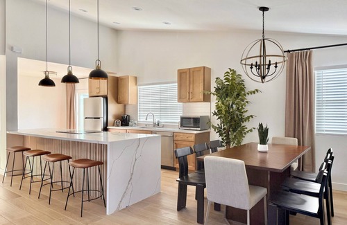 Paradise Hills House | Designer's Touch: stylish 4-bed in Paradise Hills, San Diego