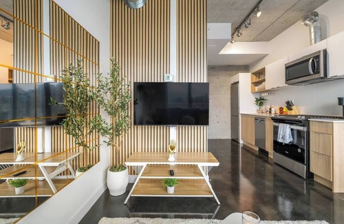 Connaught Apartment | Modern Studio in the Sky with Patio and City Views