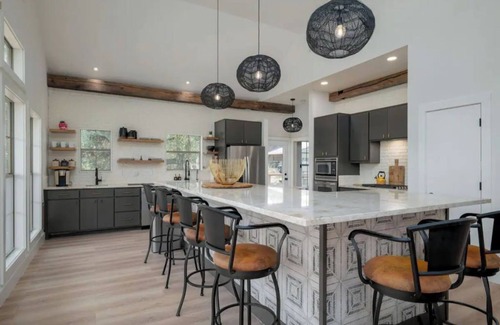 Dripping Springs House | Designer TX Hill Country Ranch: Family & Pet Friendly Retreat