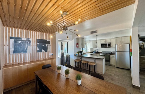 La Paloma Villa | Designer Villa: Prime Location with Pool and Spa Amenities