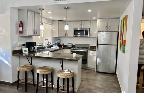 La Paloma Villa | Designer Villa: Prime Location with Pool and Spa Amenities