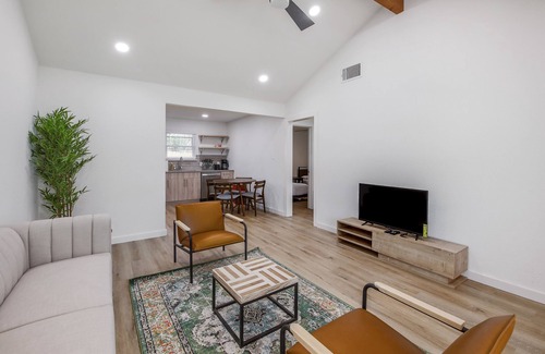 North Austin Civic Association House | Designer Home Near Domain/Q2: Ideal for Families & Pets