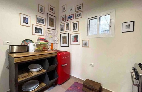 Beirut Central District Apartment | Stylish 1BR Apartment in Vibrant Gemmayzeh Neighborhood