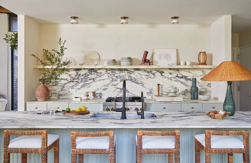 Barnes Landing House | Stylish Designers Home in Amagansett with Pool & Breakfast