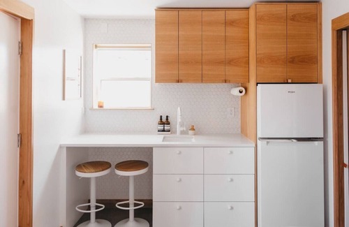 Abilene House | Delightful Abilene Studio with Pool & Pet-Friendly Perks