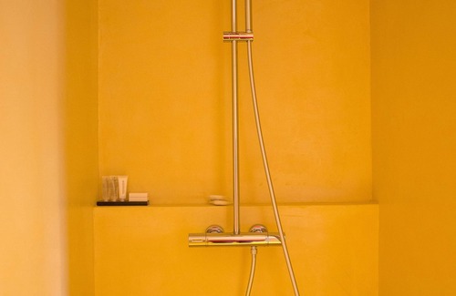 Amerongen Hotel | Explore Designhotel Napoleonschuur: Family-Friendly Stay