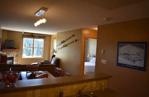 Silver Star Mountain Condo | Top Floor Creekside Condo with Beautiful Views & Hot Tub