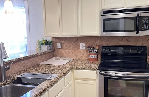 San Antonio House | Charming Home Near Sea World with Family-Friendly Amenities