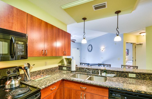 National Gardens Condo | Destination Daytona Vacation Rental: Pool, Spa & Beach Access