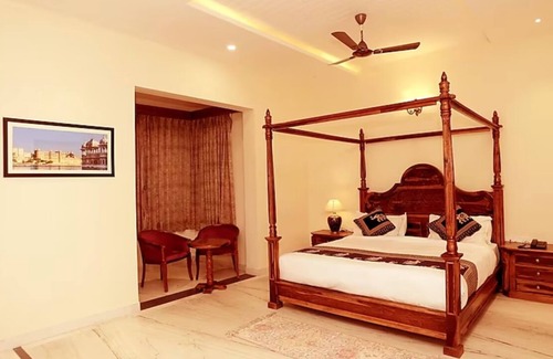 Sadri Hotel | Discover Destinn The Neergarh Palace with Breakfast Included