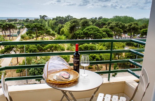 Costa de Caparica Apartment | Destiny - Caparica Apartment with Ocean View & Spa