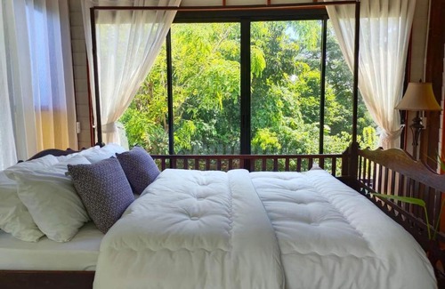 Wat Ko Hotel | Pet-Friendly Destiny Home Stay with Breakfast & Kitchen Access