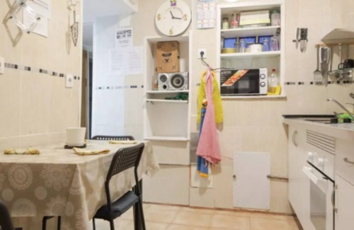 San Sebastian de los Reyes Ski Chalet | Well-Connected 3-Room Apartment Near Barajas Airport