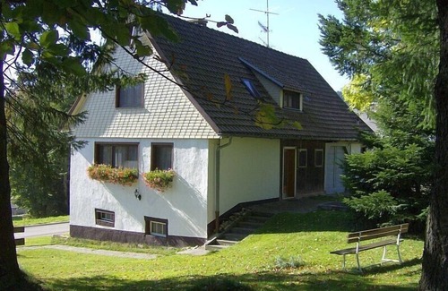 Schollach House | Idyllic Detached Vacation Home on a Black Forest Farm