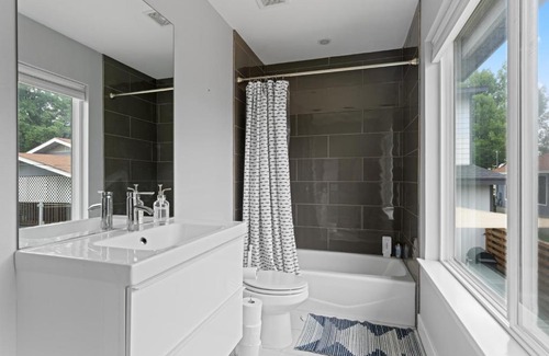 MLK Apartment | Cozy 1-Bed In-law Suite Near Downtown - Rated 9.5/10!