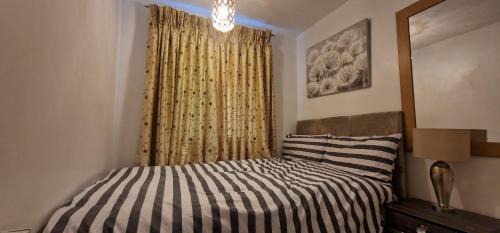 Leicester House | Detached 3 Bedroom House in Leicester with Private Parking