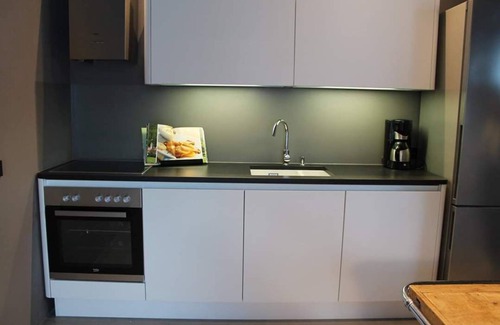 Lana Apartment | Beautiful Apartment with Panoramic Views of Burggrafenamt